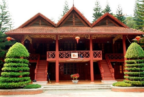 Mẫu nhà gỗ mái ngói truyền thống